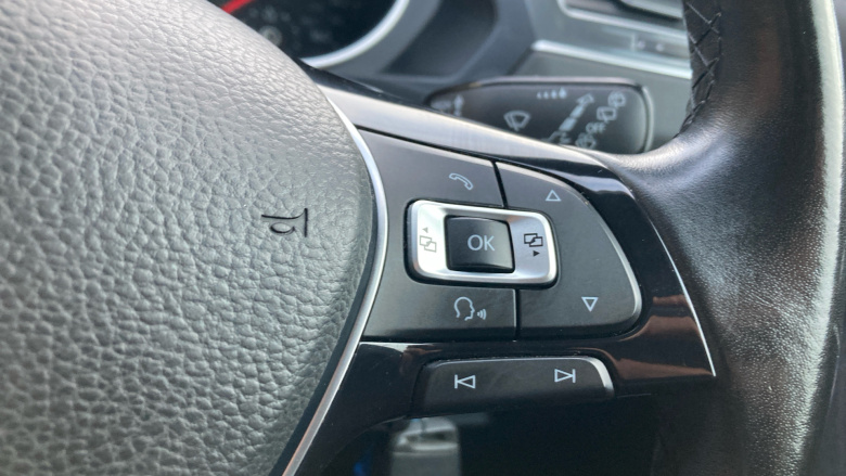 Volkswagen Tiguan 1.4 TSi 125 SE Nav 5dr Petrol Estate